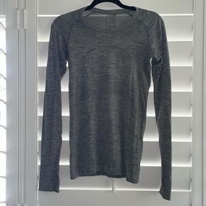 Lululemon Swiftly Tech Long Sleeve Top